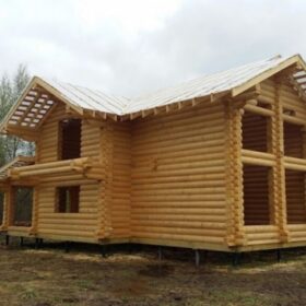 Дома из оцилиндрованного бревна