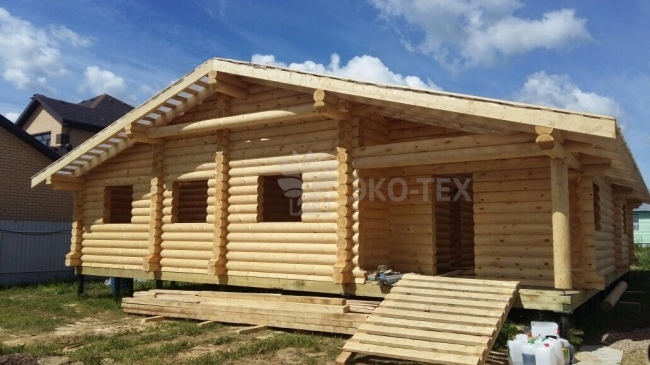 Одноэтажные проекты домов из дерева