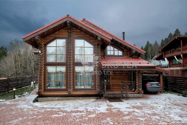 Дом из оцилиндрованного бревна по проекту Дублин