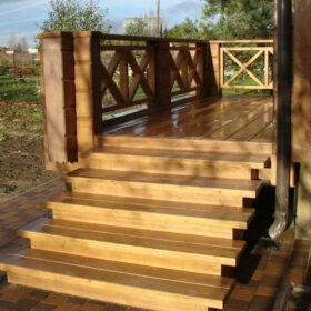 Строительство крыльца для деревянного дома