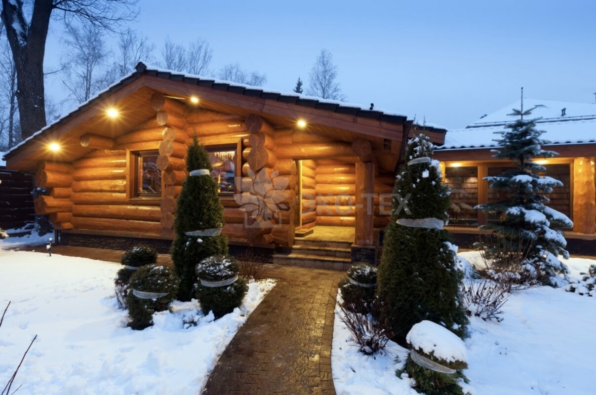 Фото баня с бассейном из рубленных бревен большого диаметра по проекту "Антоновка"