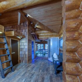 Фото баня с бассейном из рубленных бревен большого диаметра по проекту "Антоновка"