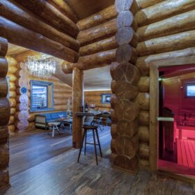 Фото баня с бассейном из рубленных бревен большого диаметра по проекту "Антоновка"