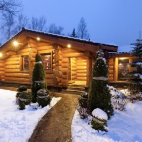 Фото баня с бассейном из рубленных бревен большого диаметра по проекту "Антоновка"