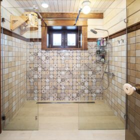 Фото баня из клееного бруса