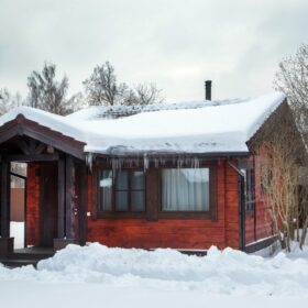 Фото баня из клееного бруса