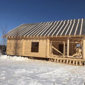 Фото дома и бани из оцилиндрованного бревна