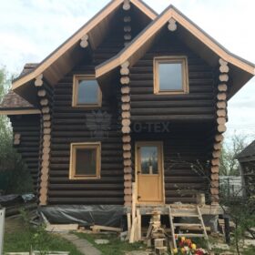 Фото дома и бани из оцилиндрованного бревна