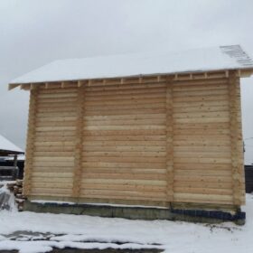 Фото дома и бани из оцилиндрованного бревна