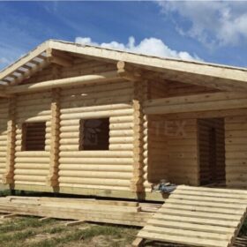 Фото дома и бани из оцилиндрованного бревна