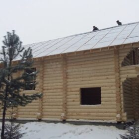 Фото дома и бани из оцилиндрованного бревна