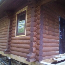 Фото дома и бани из оцилиндрованного бревна