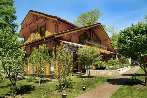 Фото дом с бассейном и спортзалом из клееного бруса