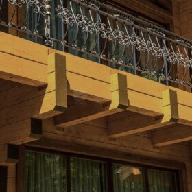 Фото дом с бассейном и спортзалом из клееного бруса