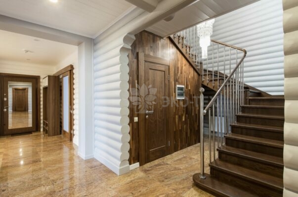 Фото дом из оцилиндрованного бревна