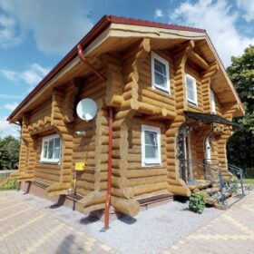 Фото дом из оцилиндрованного бревна по проекту фьорд