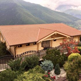 Фото дома из клееного бруса