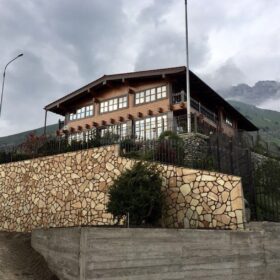 Фото дома из клееного бруса