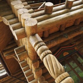 Фото домов из бревна ручной рубки