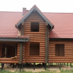 Фото домов из бревна ручной рубки