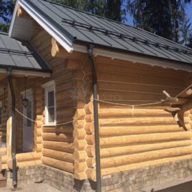 Фото домов из бревна ручной рубки