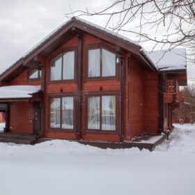 Фото деревянный двухэтажный дом из клееного бруса по проекту "Вольтер"