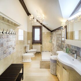 Фото деревянный двухэтажный дом из клееного бруса по проекту "Вольтер"