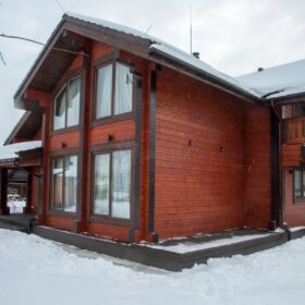 Фото деревянный двухэтажный дом из клееного бруса по проекту "Вольтер"