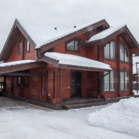 Фото деревянный двухэтажный дом из клееного бруса по проекту "Вольтер"