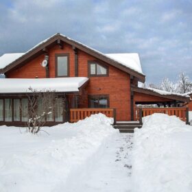 Фото деревянный двухэтажный дом из клееного бруса по проекту "Вольтер"