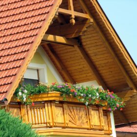 Дом из бревен угол наклона кровли