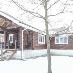 Эко-тех дом,оцилиндрованное бревно, строительство и отделка фото