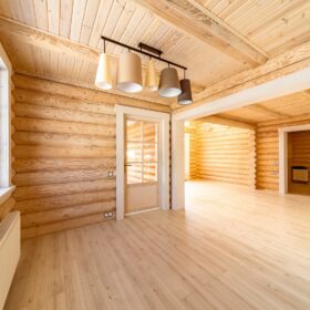 Эко-тех Фото построенный дом из оцилиндрованного бревна по проекту Калифорния