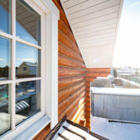 Эко-тех Фото построенный дом из оцилиндрованного бревна по проекту Калифорния