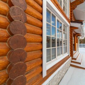 Эко-тех Фото построенный дом из оцилиндрованного бревна по проекту Калифорния