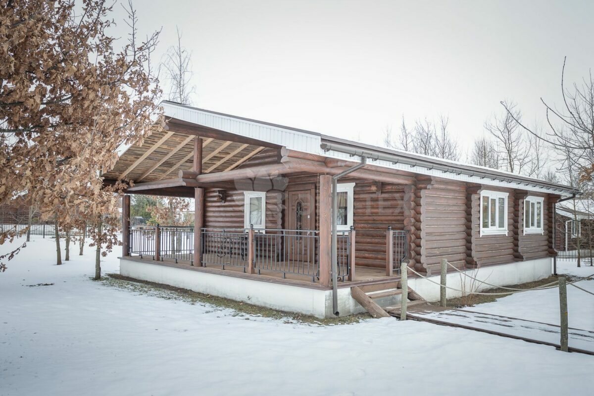 Эко-тех дом с баней,оцилиндрованное бревно, строительство и отделка фото