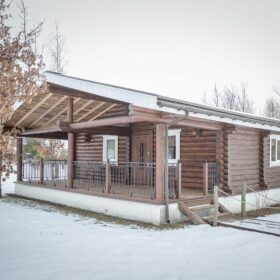 Эко-тех дом с баней,оцилиндрованное бревно, строительство и отделка фото