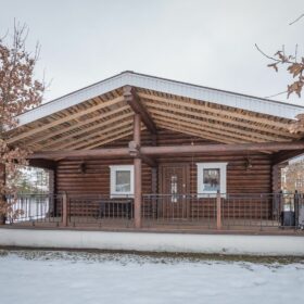 Эко-тех дом с баней,оцилиндрованное бревно, строительство и отделка фото