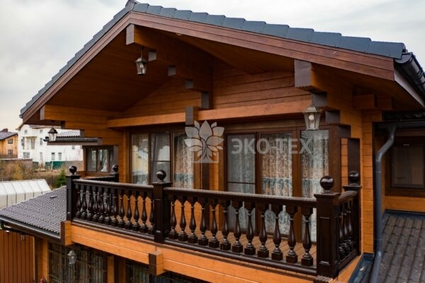 Дом по проекту Рим с гаражом из клееного бруса