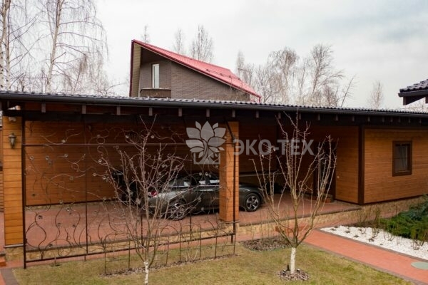 Дом по проекту Рим с гаражом из клееного бруса