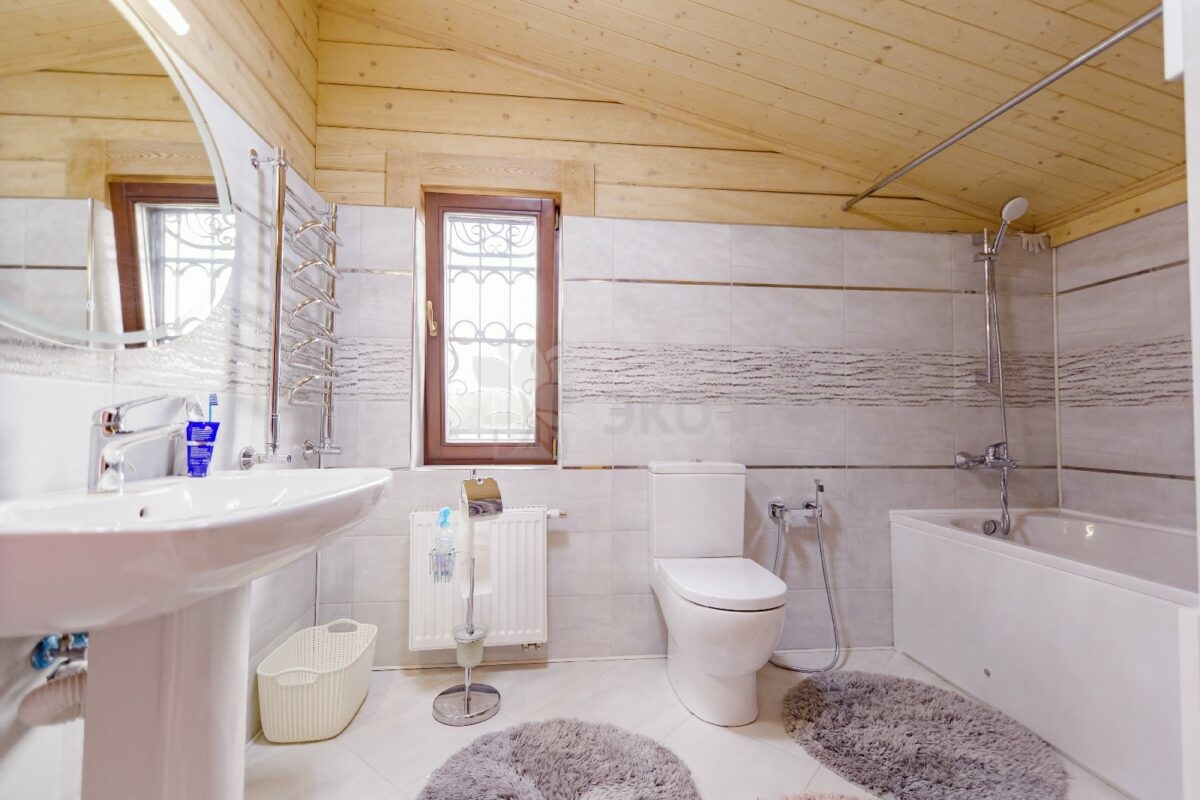 Дом по проекту Рим с гаражом из клееного бруса