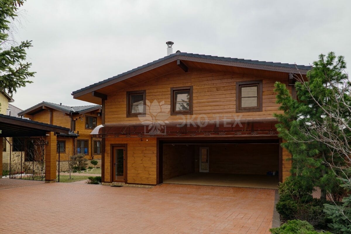 Дом по проекту Рим с гаражом из клееного бруса