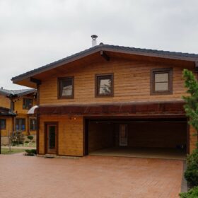 Дом по проекту Рим с гаражом из клееного бруса