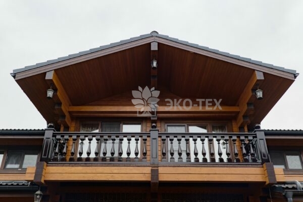 Дом по проекту Рим с гаражом из клееного бруса